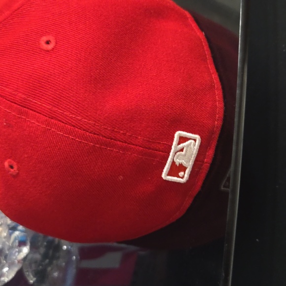 New era hat - Picture 5 of 5